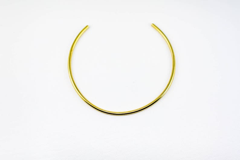 Simple Collar Brass