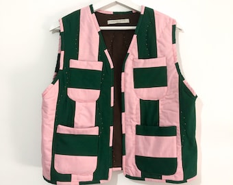 Handgemaakt gestreept katoenen gewatteerd hemd: pastelkleurige patchworkgilet