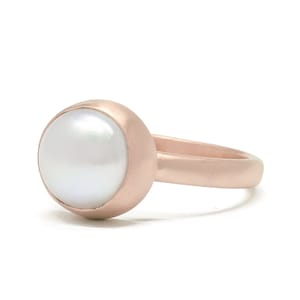 White Freshwater Pearl Ring · Classic Rose Gold Bezel Ring · June Birthstone Ring · Rose Gold Engagement Ring · Vintage Pearl Ring