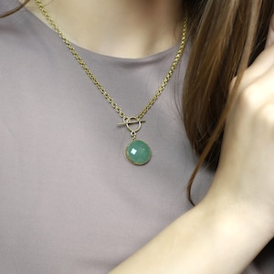 Green Aventurine T-Lock Necklace · Round Bezel Gold Charm · Toggle Clasp Gemstone Necklace · Quality Chain · Daily Wear Tarnish Resistant