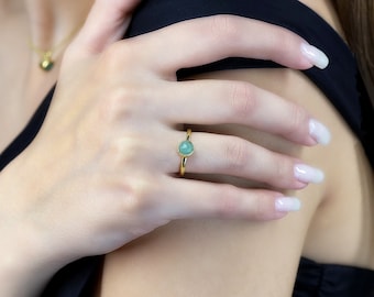 Green Aventurine Stacking Ring · 18k Vermeil Bezel Ring· Gold Filled Band Ring · Single Stone Ring · Healing Energy Ring