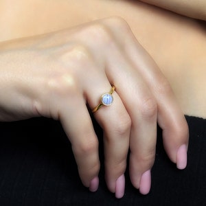 Elegant Blauer Spitze Achat Lünette Setze Ring · Minimalist Gold Halbedelstein Ring · Einfacher Edelstein Ring · Zarte Versprechen Ring