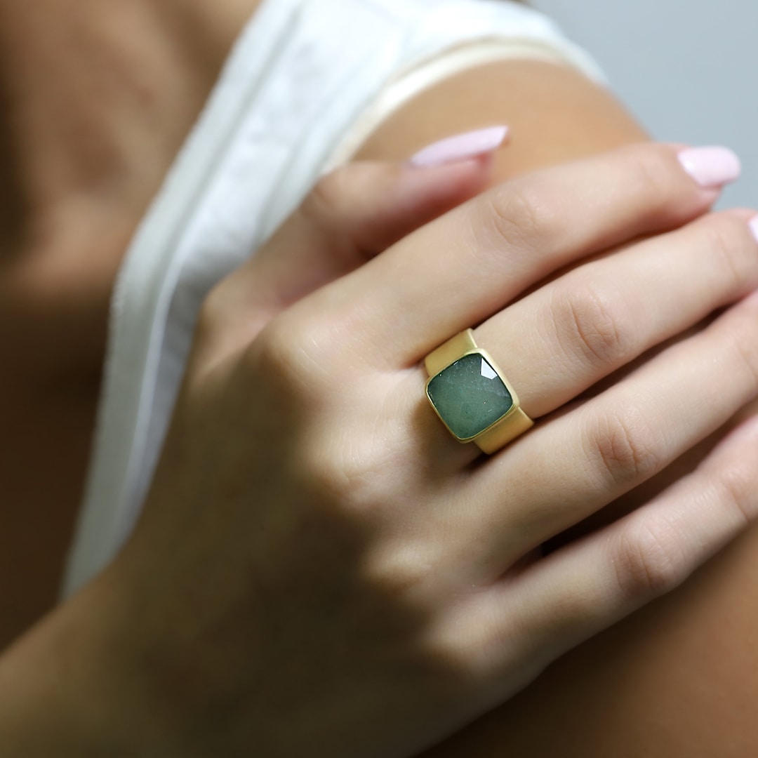 Thick Band Green Aventurine Ring Square Bezel Set Gold Ring 18k Gold Wide Band Stackable Statement Ring Women's Wide Gemstone Ring - Etsy Thick Band Green Aventurine Ring Square Bezel Set Gold Ring 18k Gold Wide Band Stackable Statement Ring Women's Wide Gemstone Ring - Etsy