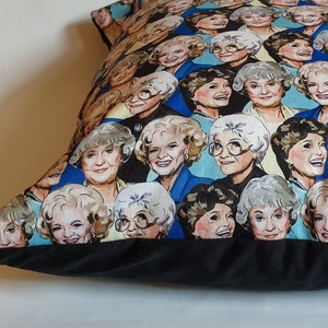 Large Golden Girls illustrated and handmade cushion image 4