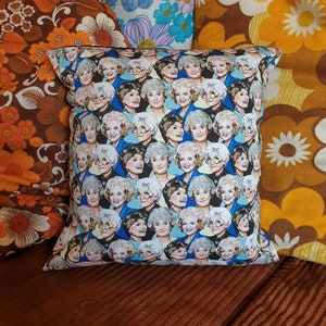 Large Golden Girls illustrated and handmade cushion image 3