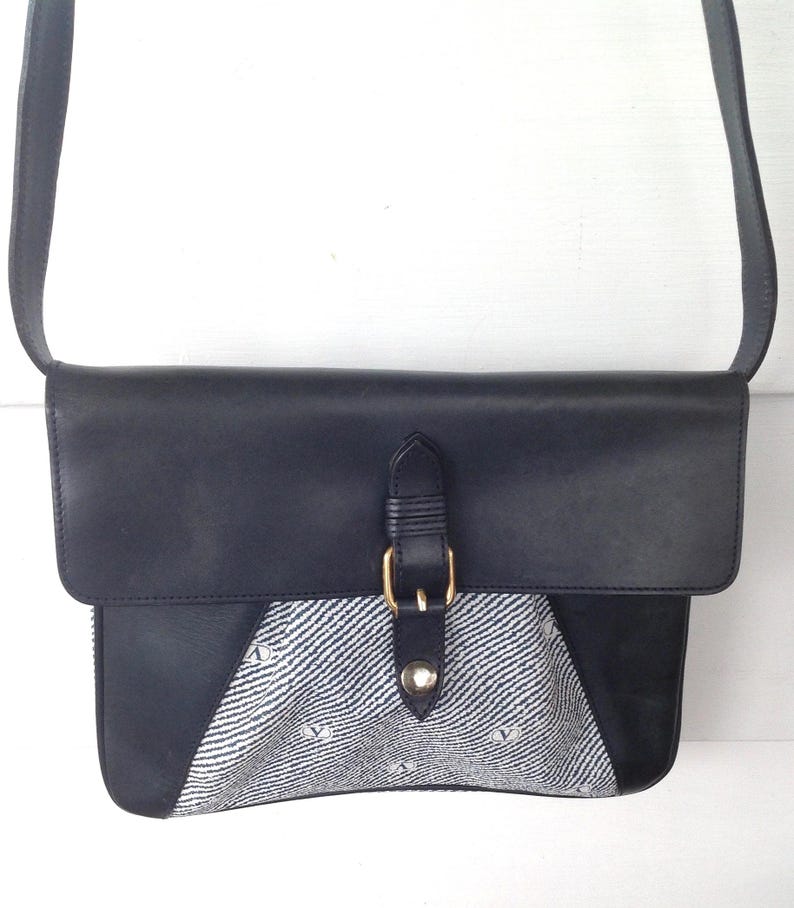 Vintage 1970's Valentino Garavani Navy White Flap Crossbody Handbag Purse Bag image 1