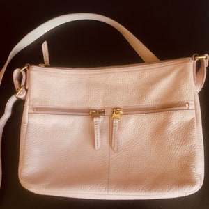Fossil Pink Pebbled leather crossbody bag