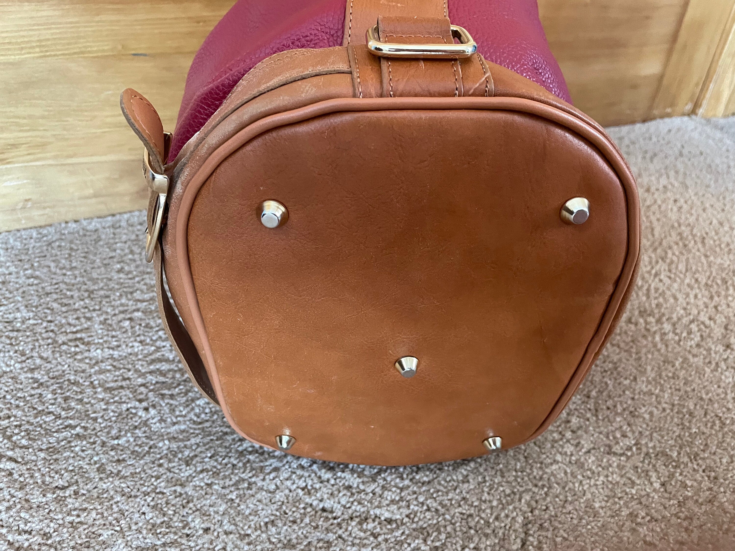 Valentina Two-Tone Red & Black Leather Bucket Bag Valentina Bucket & Drawstring Bags for Women for sale | eBay main image 3