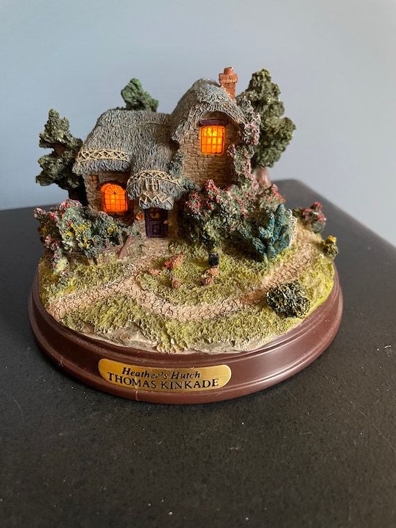 トーマスキンケイド　ティールーム　ライト付ミニチュアハウス Thomas Kinkaid Lighted House Heather's Hutch - Etsy