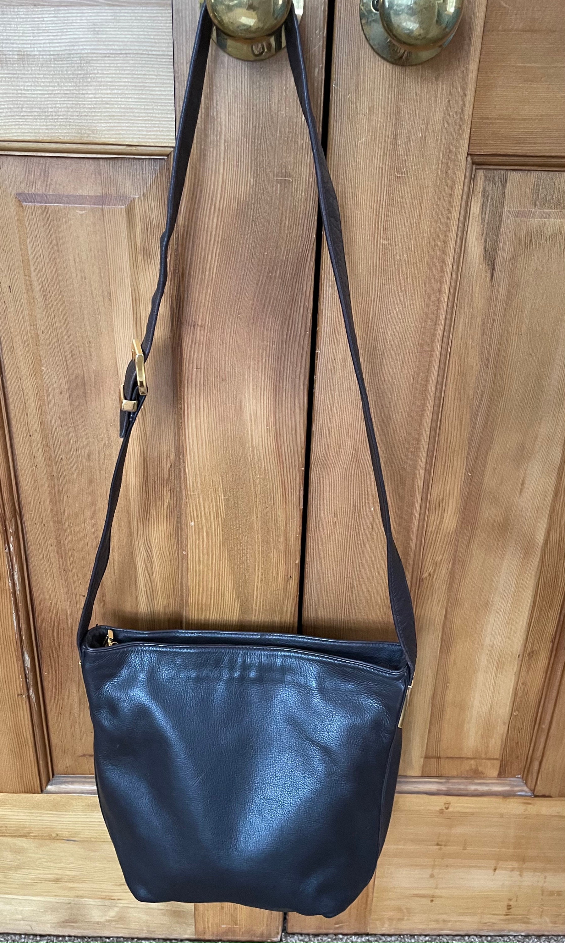 Rare Vintage Perlina New York Brown Leather Crossbody Bag Perlina Brown Crossbody Bags | Mercari main image 2