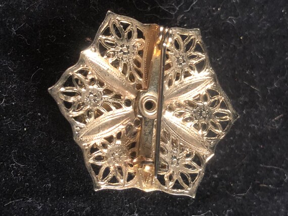 Vintage Six sided gold filigree pin with black gl… - image 4