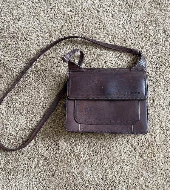 Fossil bag | Fossil bags, Brown leather shoulder bag, Brown leather hobo