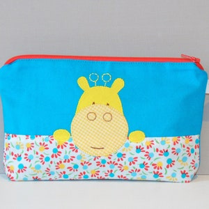 Trousse zippée, girafe, coton turquoise, intérieur imperméable, trousse école