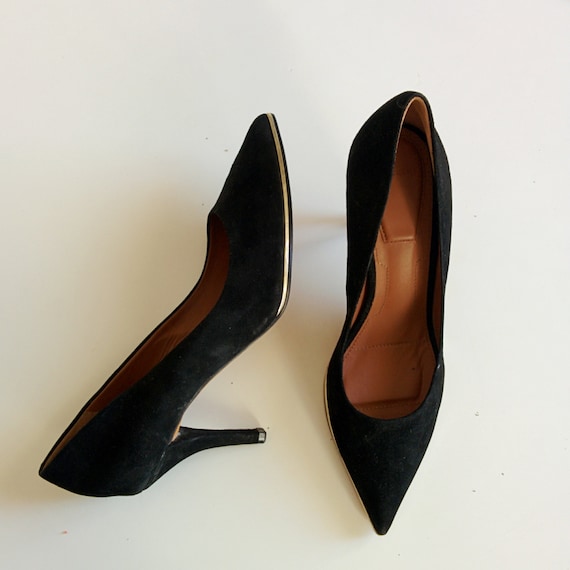 gold detail heels