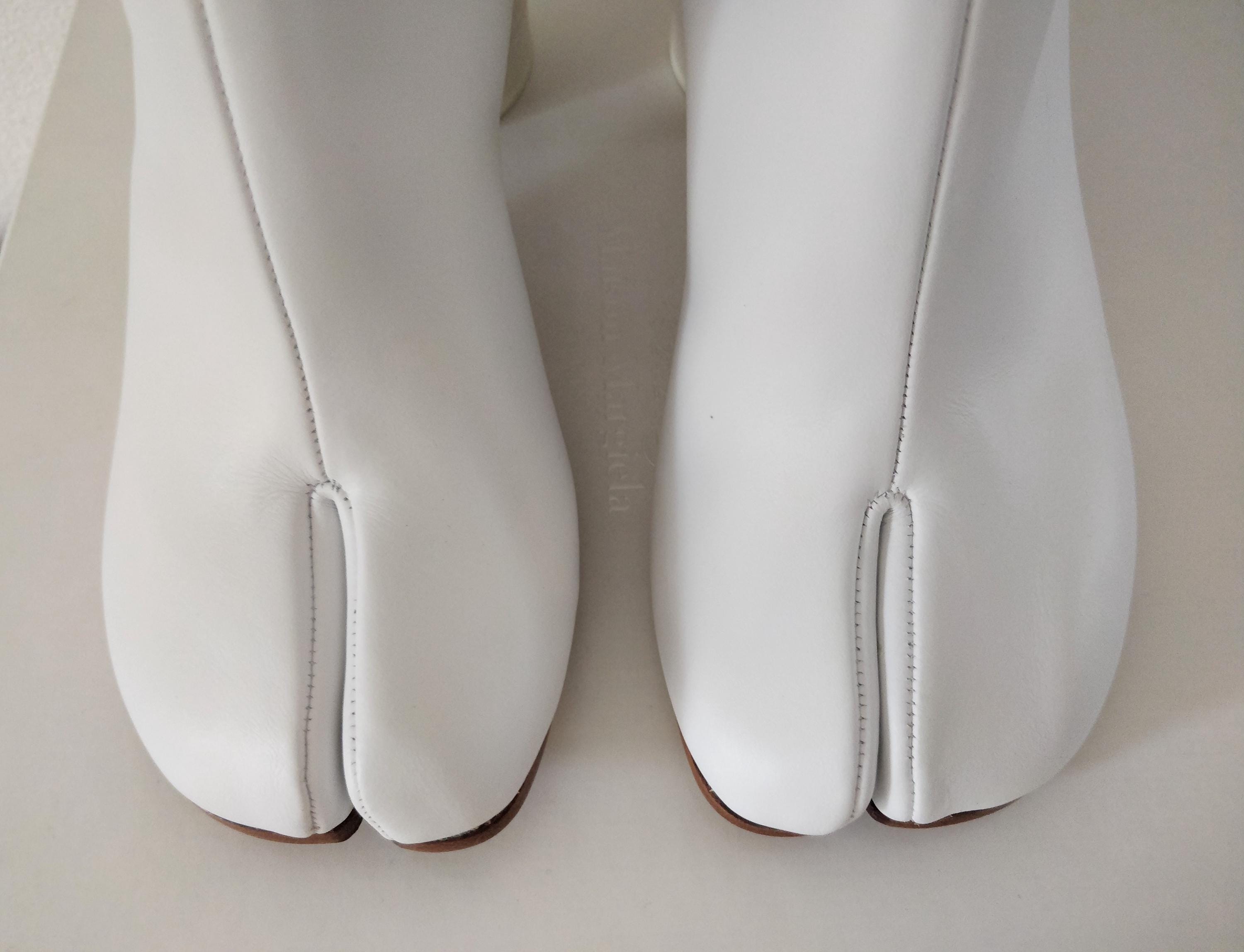 MAISON MARGIELA White Leather Tabi Ankle Boots, New, Made in Italy