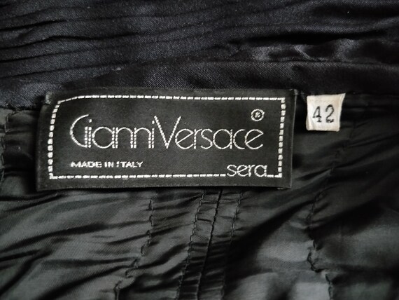 1980s GIANNI VERSACE silk pleated dress with silk… - image 5