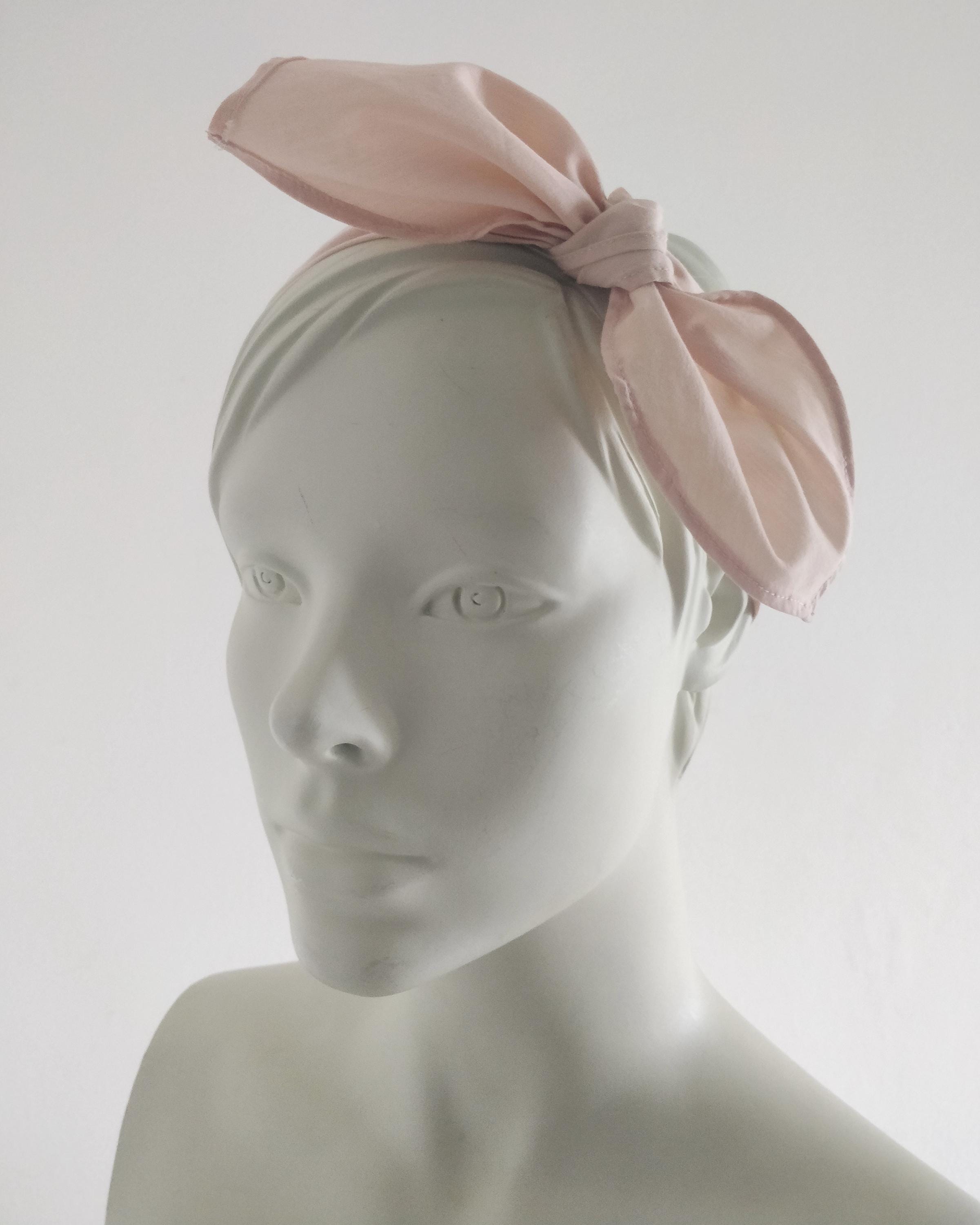 Miu Miu Womens Light Pink Logo Headband With Gold Lettering Miu Miu // Pink & Gold Patent Leather Headband – VSP Consignment main image 3