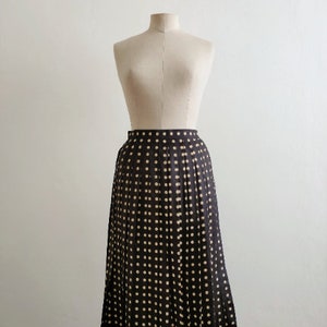 New England 1990s black satin pleated midi skirt with polka dots, Made in Italy image 2