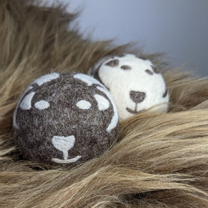 Duo of Wool Tumble Dryer Balls - 100% Natural Pure Wool. Reusable, Eco and Hypoallergenic.