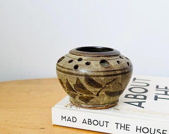 Handmade Wood Fired Frog Vase, 3 Inches High, Ikebana, Multi-stem