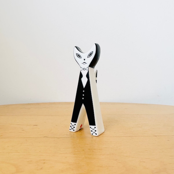 Cmielow Cat Figurine, #205/20/05 Black and White Seated Cat, Vintage Cat, Polish Porcelain, Modernist Design, Miniature Cat