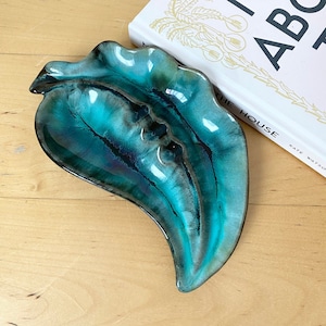 Pottery Leaf Dish, Blue Mountain Pottery, Canadian Pottery, Home Decor