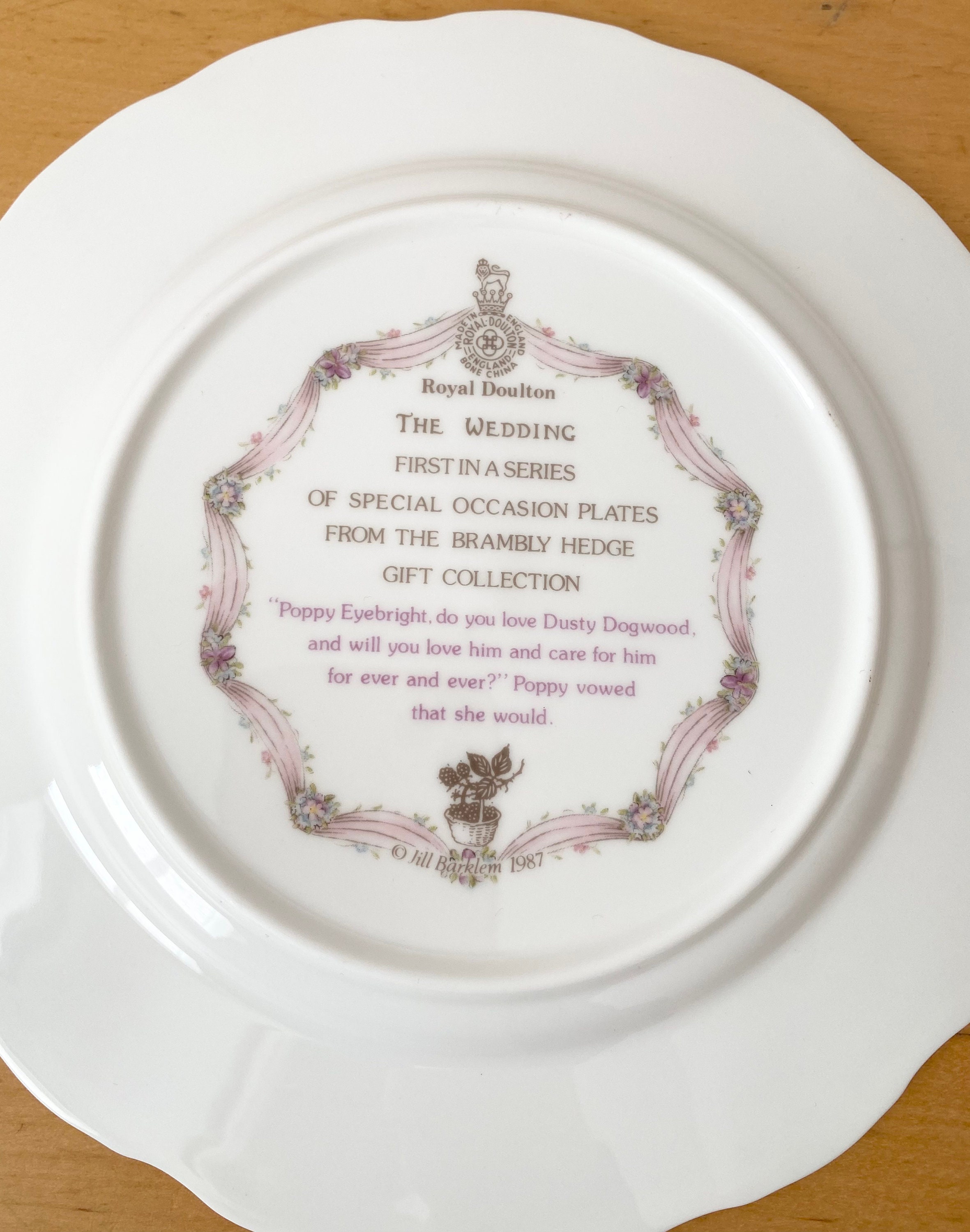 Brambly Hedge the Wedding Plate, Royal Doulton Porcelain Plate -  Canada
