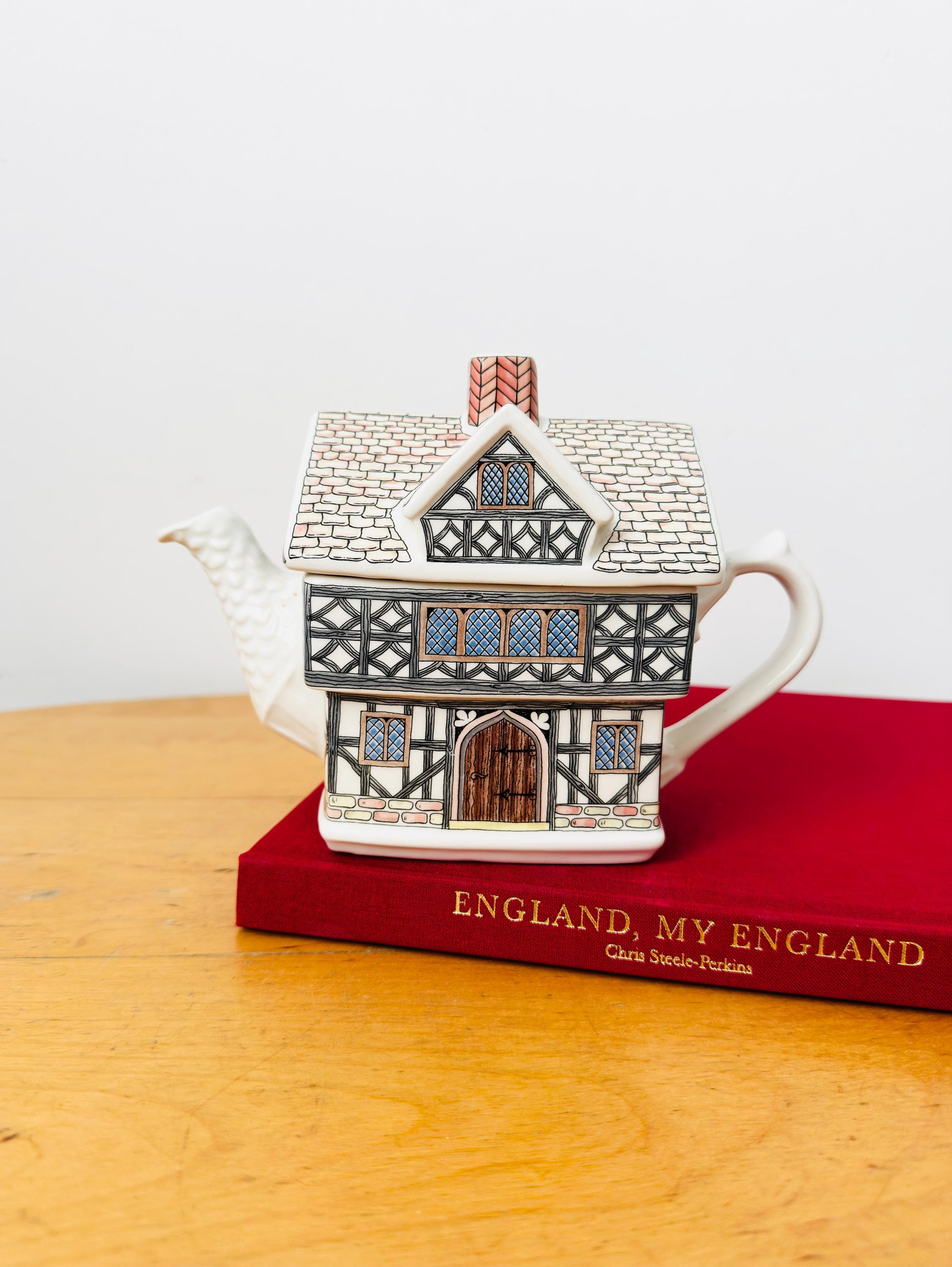 Sadler House Teapot - Etsy