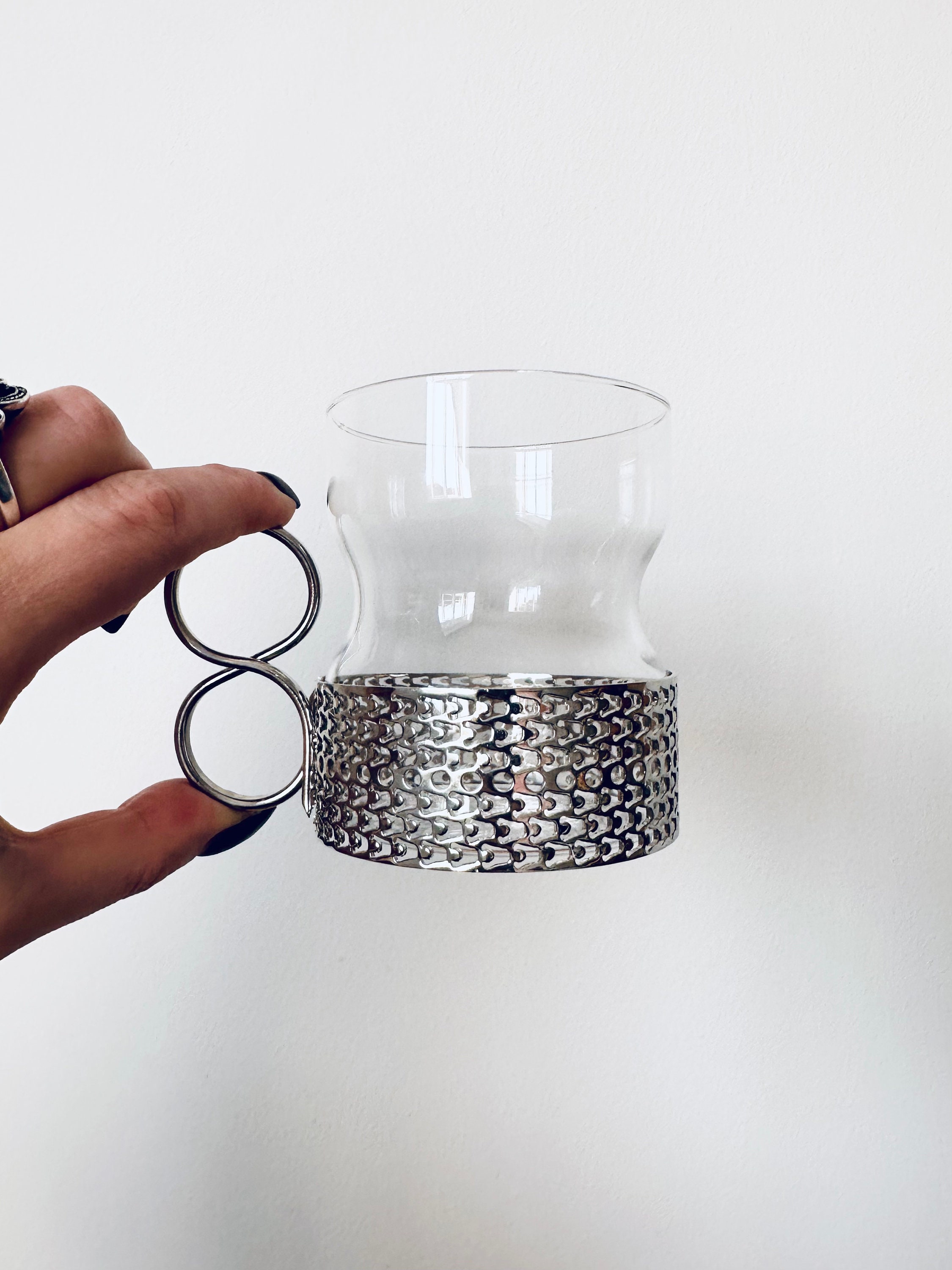 Iittala Finland Tsaikka Tea Glasses, Silver Metal Holders