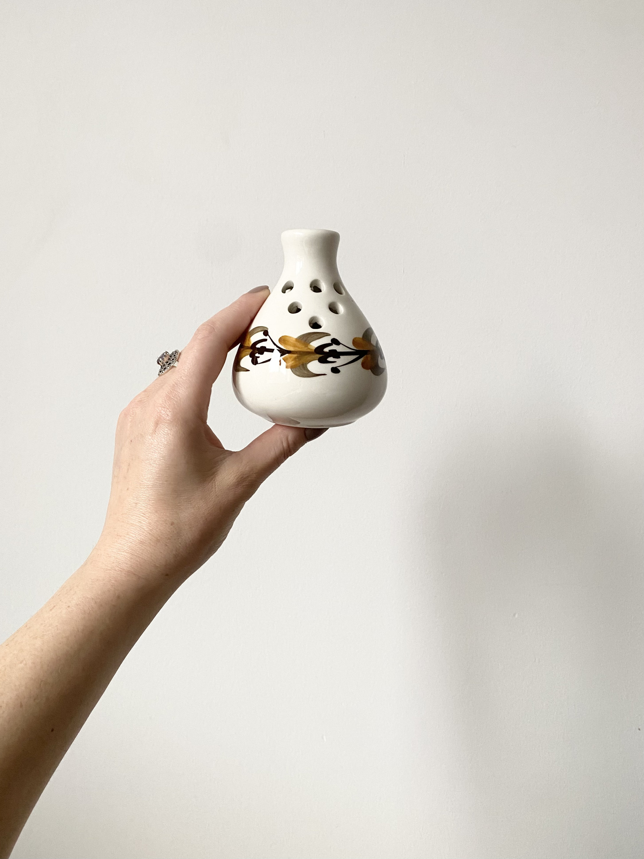 ジャージー陶器レトロバド花瓶、ポージー花瓶、ポプリ - Etsy 日本