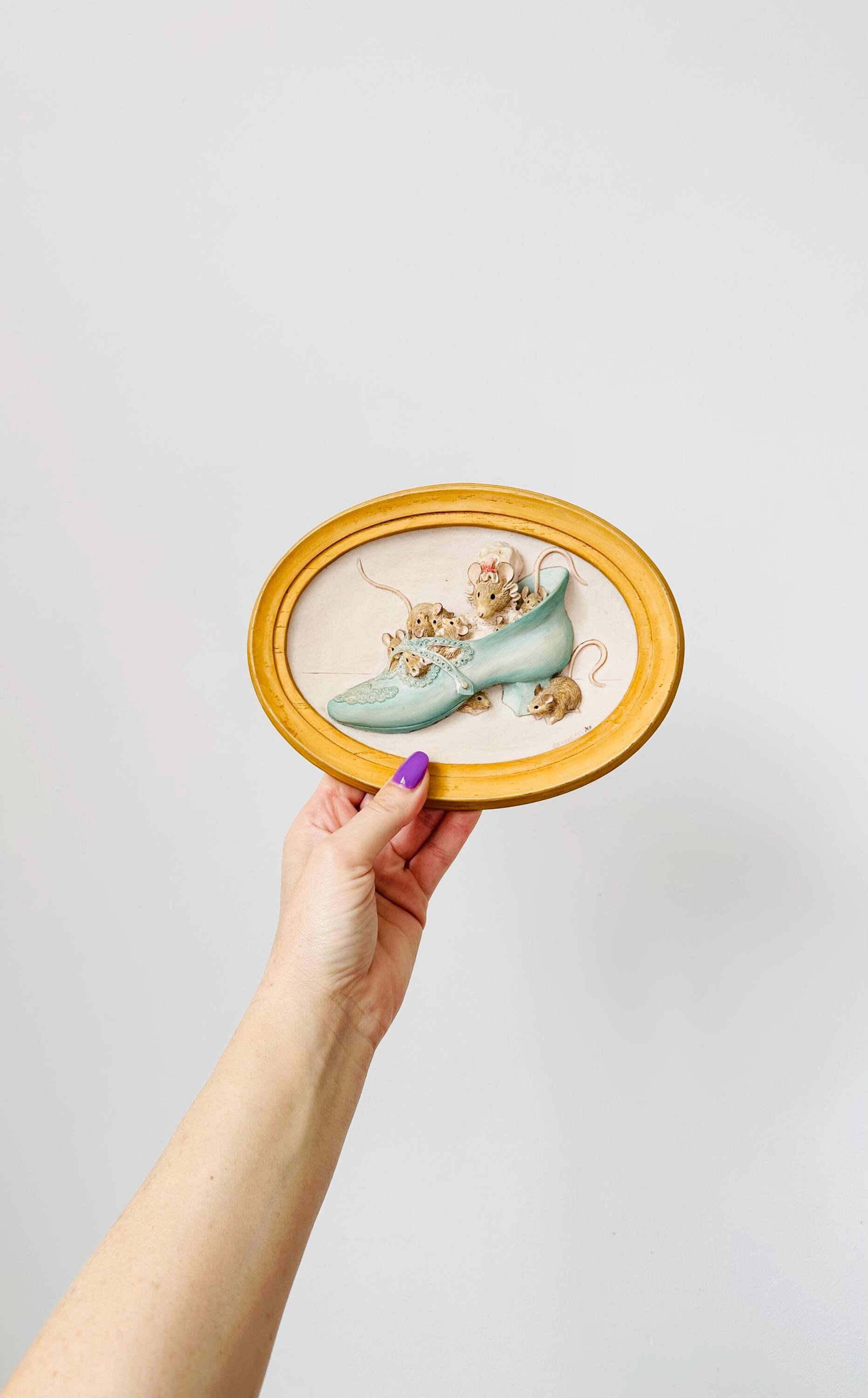 Border Fine Arts Beatrix Potter Wall Plaque, Mouse, Old Woman Who