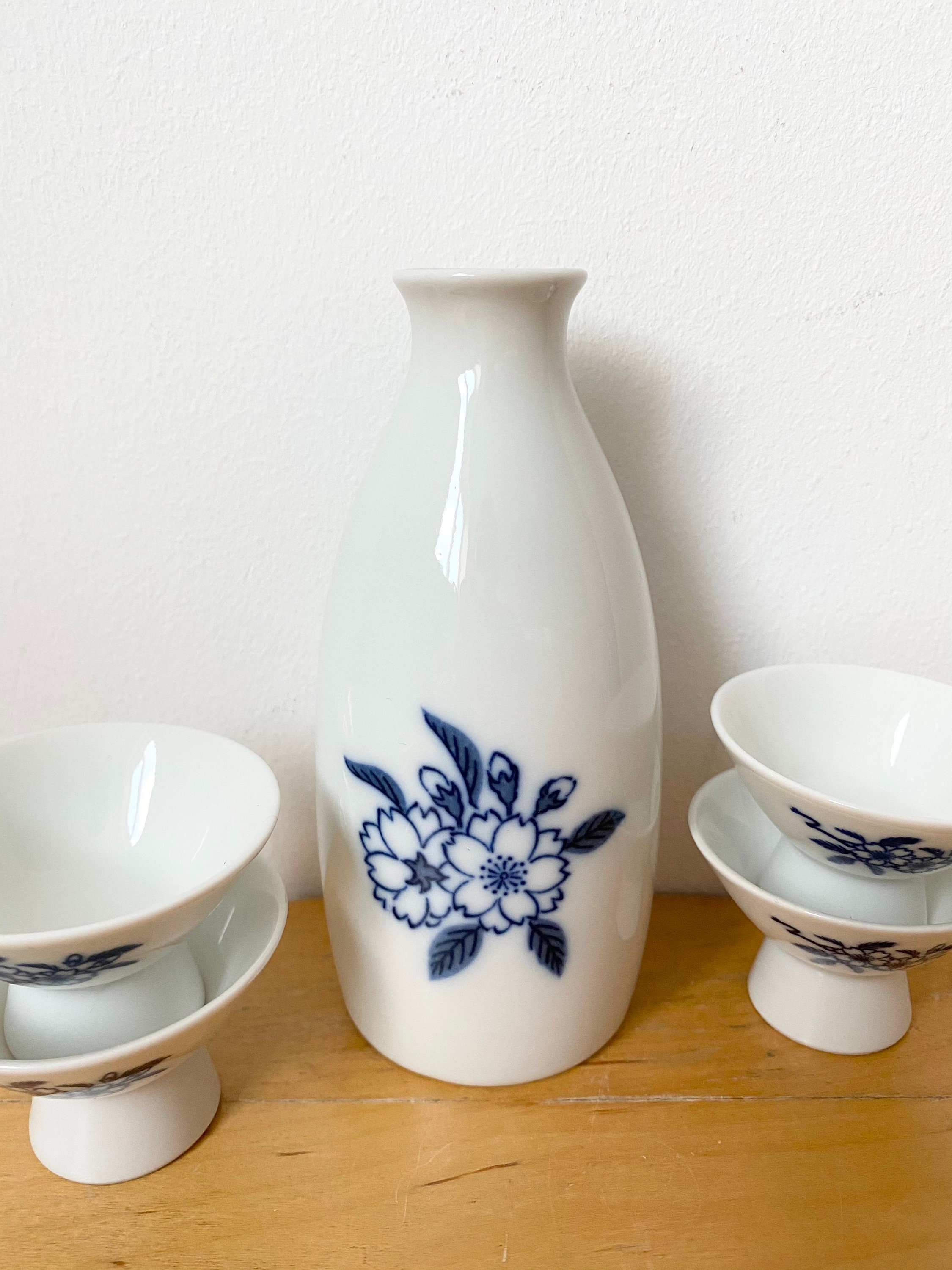 Sakura Masamune Sake Set, Sake Bottle & 4 Cups, Japanese