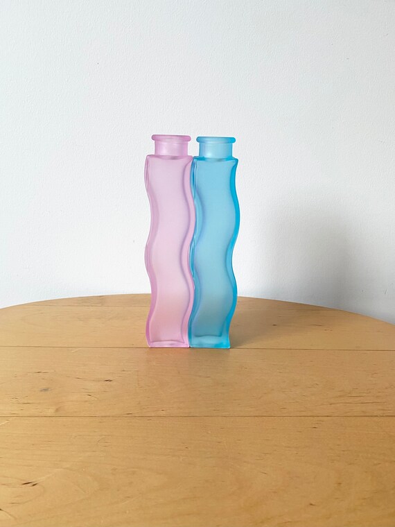 SKAMT squiggle wave vases IKEA Pink wavy vases 90s campestre.al.gov.br