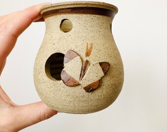 作家さんの手作り、陶器のスタンド 手作り陶器キャンドルホルダー、プレシンゴル陶器、コーン