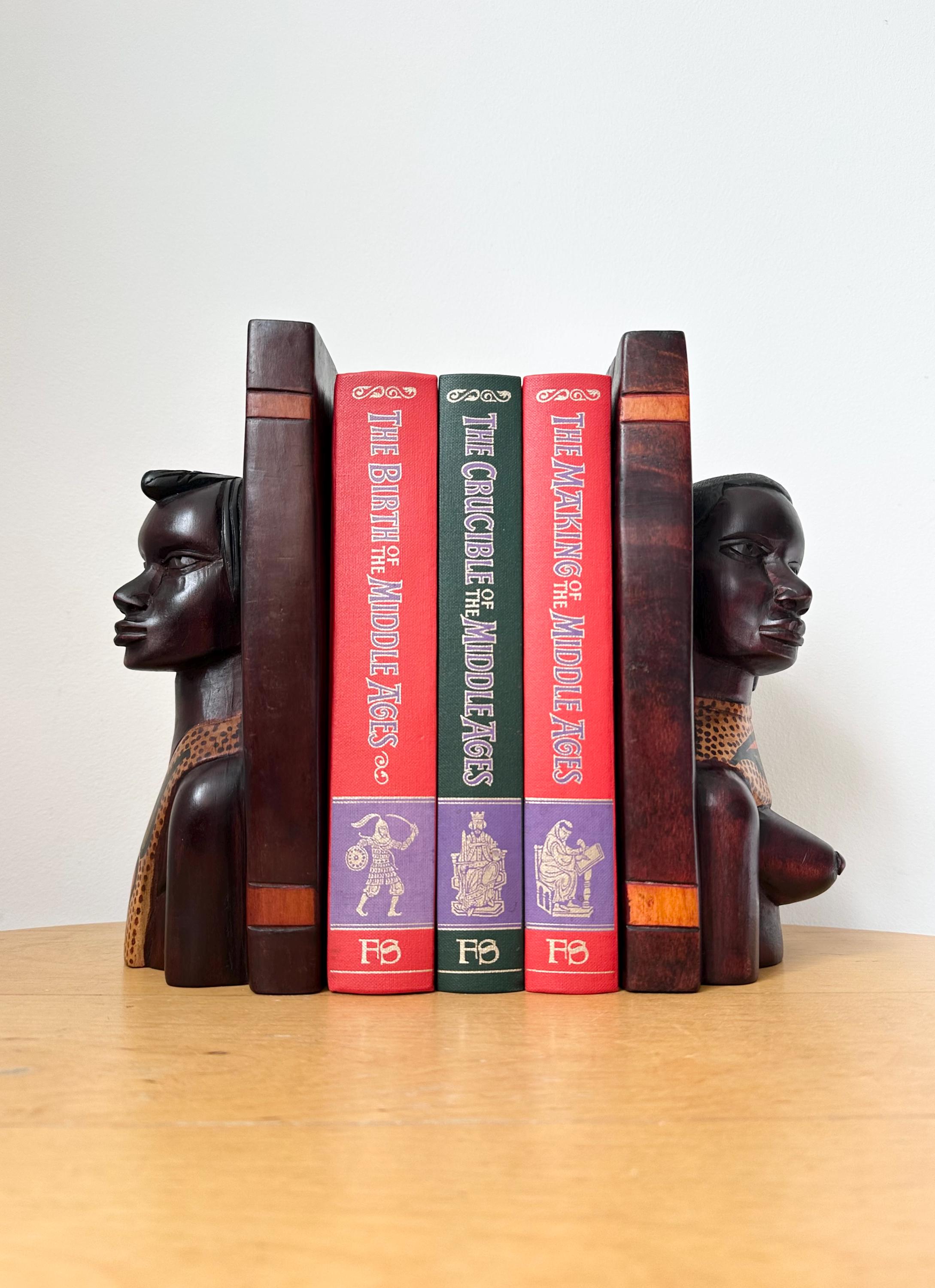 Paire De Serre-livres Bustes Femmes Africaines Masaï En Bois - Artisanat Tribal