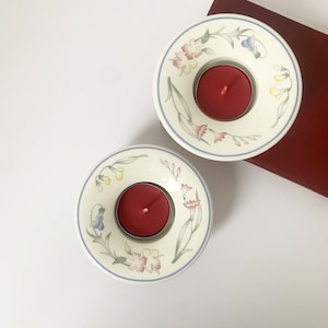 Porta-velas Villeroy e Boch, par de castiçais, floral, decoração de mesa de Páscoa