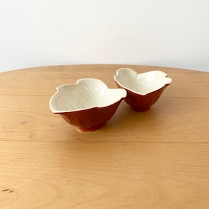Vintage Green Glass Dishes, Small Leaf Shape Snack Bowls