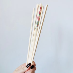 10 Pairs White Plastic Chopsticks – 27.4cm Long – Reusable Kitchen Utensils By Hancock