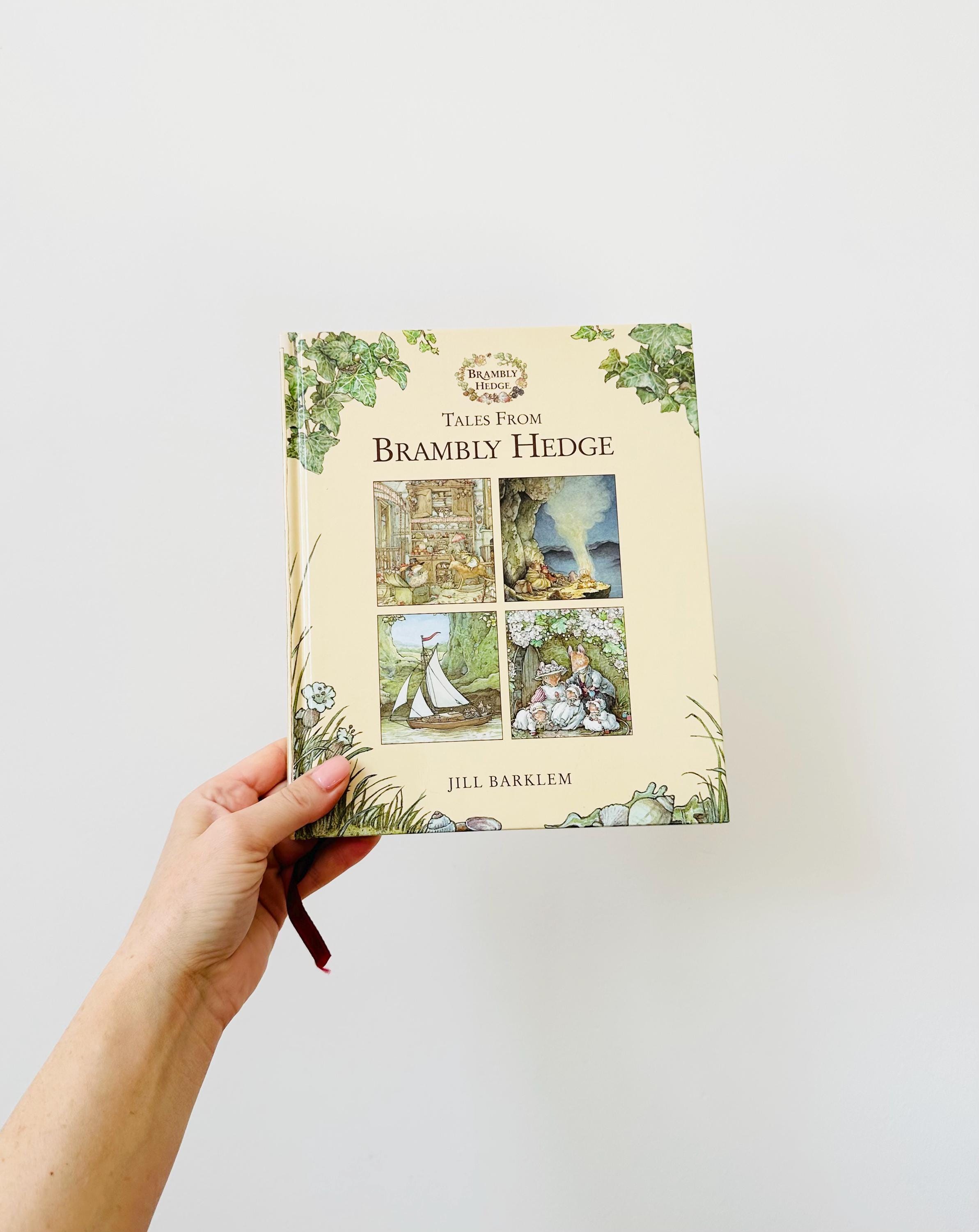 The Complete Brambly Hedge 英語版 絵本 Книга «The Complete Brambly