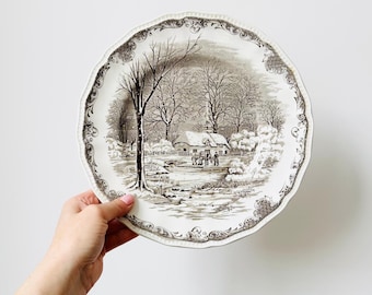 Kensington England Shakespeare's Sonnet  Plate, Anne Hathaway's Cottage, Vintage Dinner Plate, White And Brown