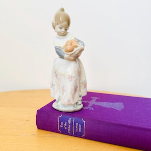 Vintage Rare LLADRO Lladró Valencian Girl With Basket of Oranges Fruit Porcelain Figurine 01004841, Lladro Collectors Figurine, Retired