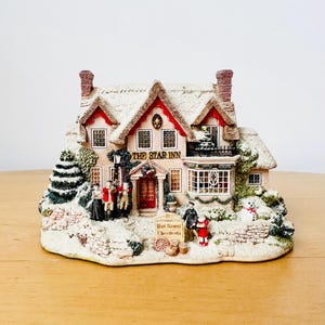 【美品】Lilliput Lane / CHALFONT ST GILES The Lilliput Lane Christmas Special 2000 - the Star Inn L2319