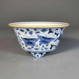 Pot à bonsaï papillon bleu et blanc peint à la main | Art de la porcelaine chinoise