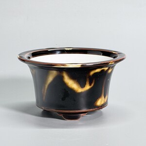 Vaso rotondo per bonsai, interamente fatto a mano con smalto effetto tartaruga.