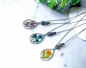 Pressed Flower Essential Oil Necklace - Flower Pendant Diffuser Necklace - Flower Aromatherapy Necklace for Women - Lava Stone Diffuser