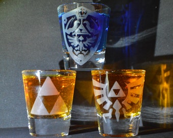 Juego de 3 vasos de chupito grabados con el logo de Zelda, diseño de fan art