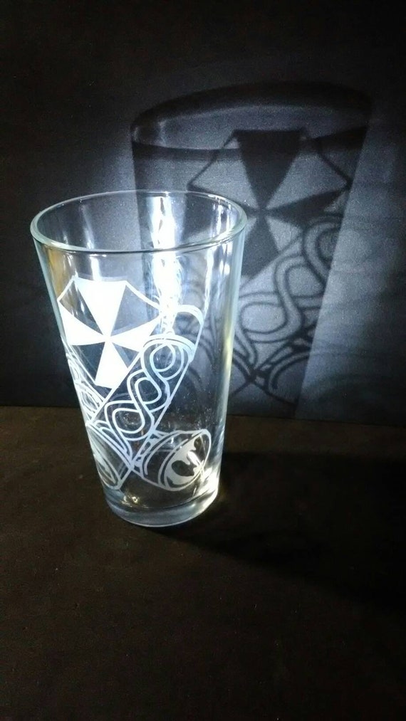 Umbrella T-virus pub glass resident evil