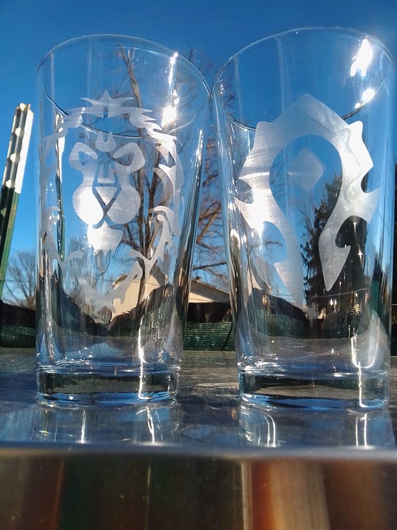 World of warcraft etched pub set (of 2)
