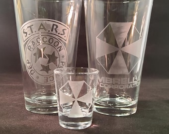 Juego de 2 vasos de pub de Resident Evil de STARS y Umbrella más chupito