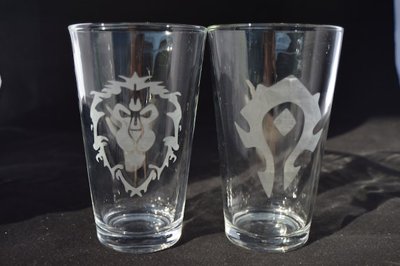 World of warcraft etched pub set (of 2)